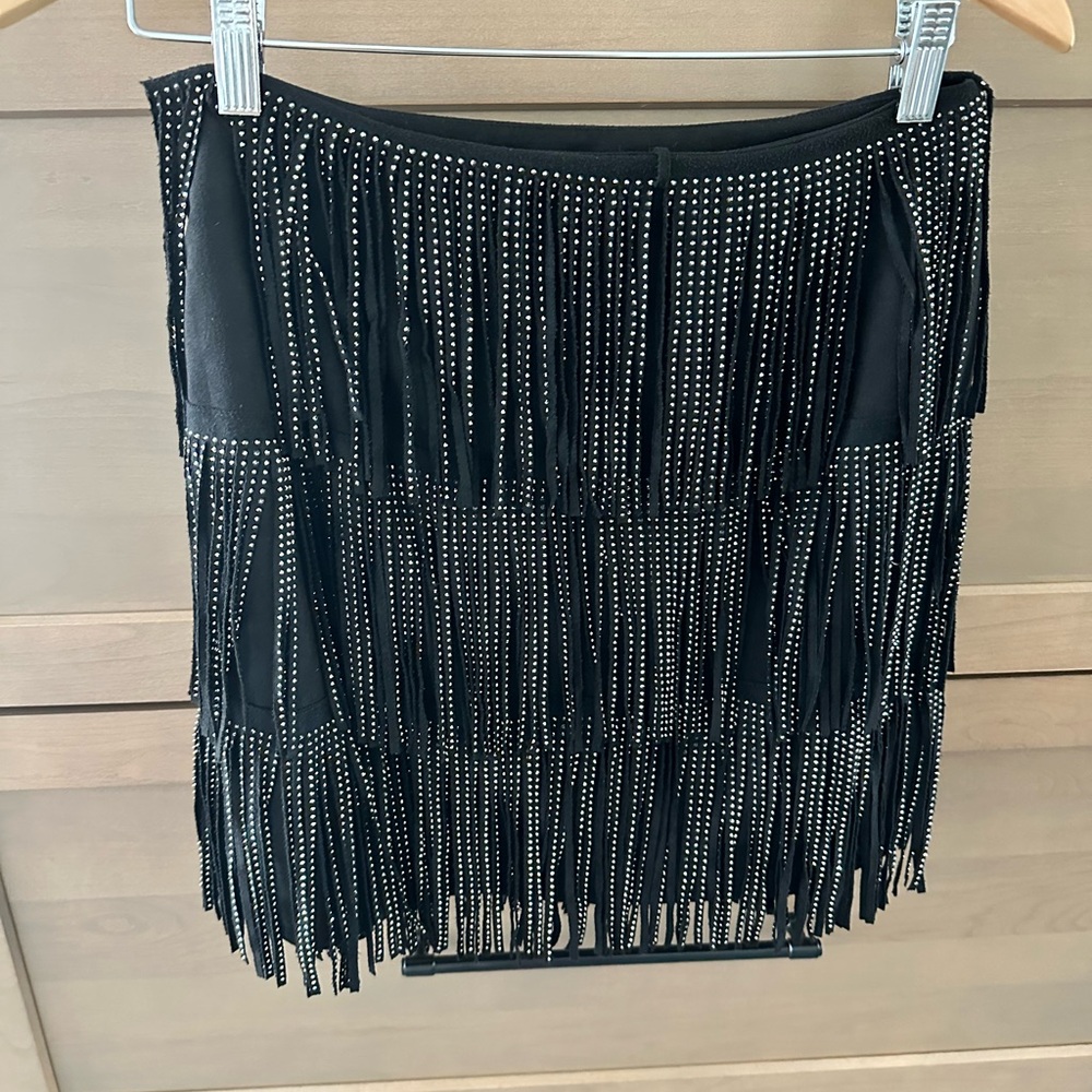 Cowgirl-Style Black Fringe Skirt with Studded Gem Details ✨🤠